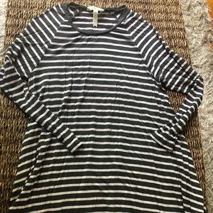 Women’s Matilda Jane stile flowy Shirt Top xs